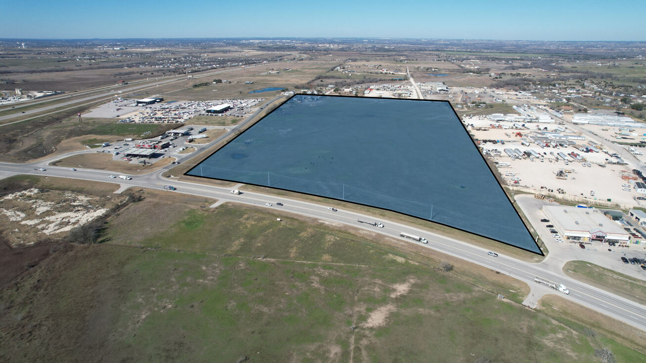 1700 Co Rd 107, Hutto, TX 78634