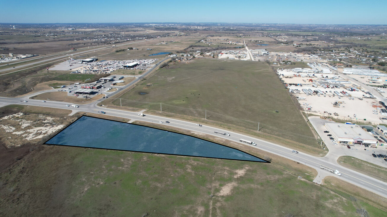 1680 Co Rd 107, Hutto, TX 78634