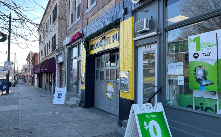 Pictures of Retail property located at 732-734 Brookline Blvd, Pittsburgh, PA 15226 for comps - image #1