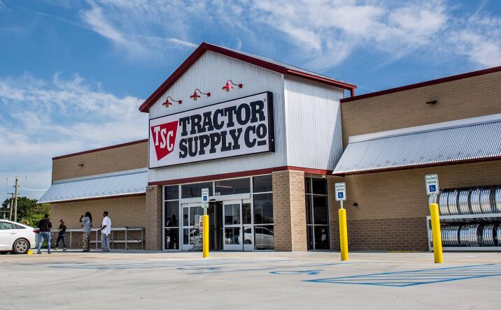 Pictures of Retail property located at 810 Diekmann Dr, Paynesville, MN 56362 for comps - image #1