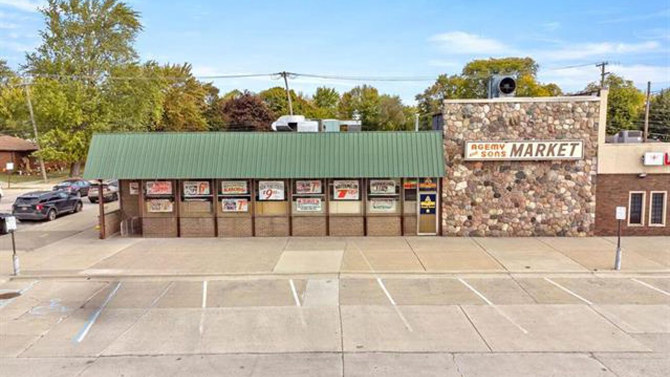 14730 Champaign Road, Allen Park, MI 48101