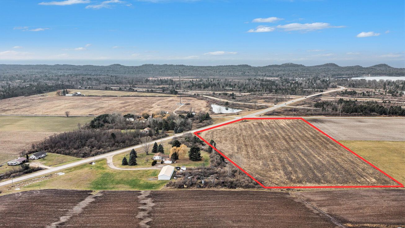 16+ Acres N Oceana Drive, Pentwater, MI 49449