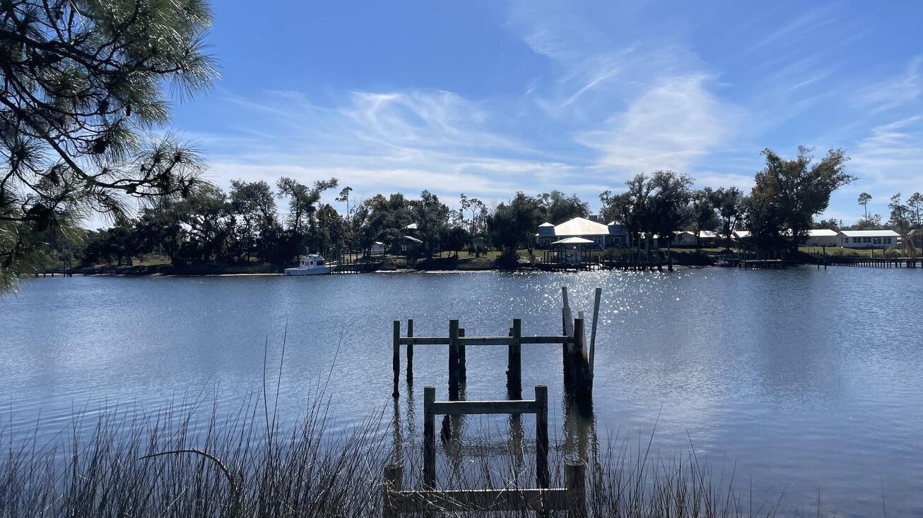 7416 Hwy 2302, Southport, FL 32409