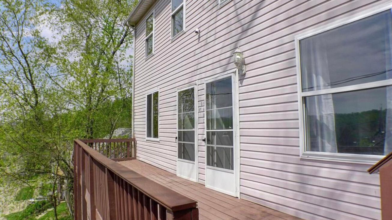 106 E Franklin Street, Nelsonville, OH 45764