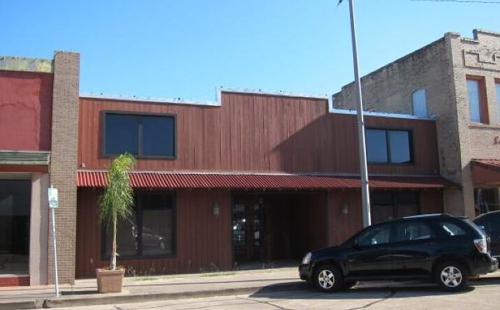 Pictures of Office, Retail property located at 221 E Kleberg Avenue, Kingsville, TX 78363 for sales - image #1