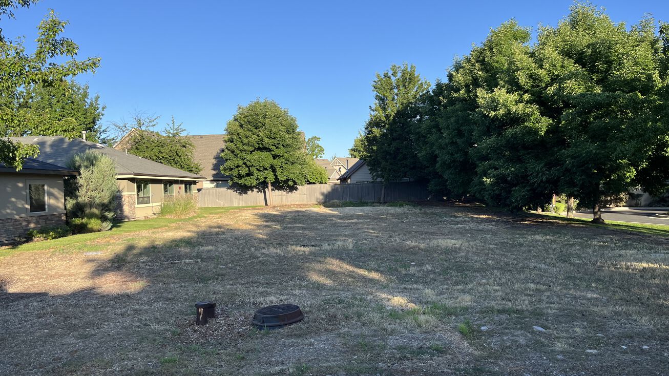 6665 N Glenwood St, Boise, ID 83714