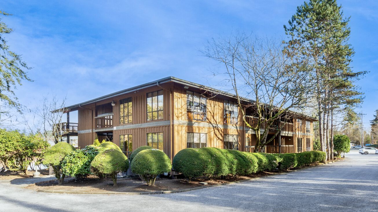 20102 Cedar Valley Rd, Lynnwood, WA 98036