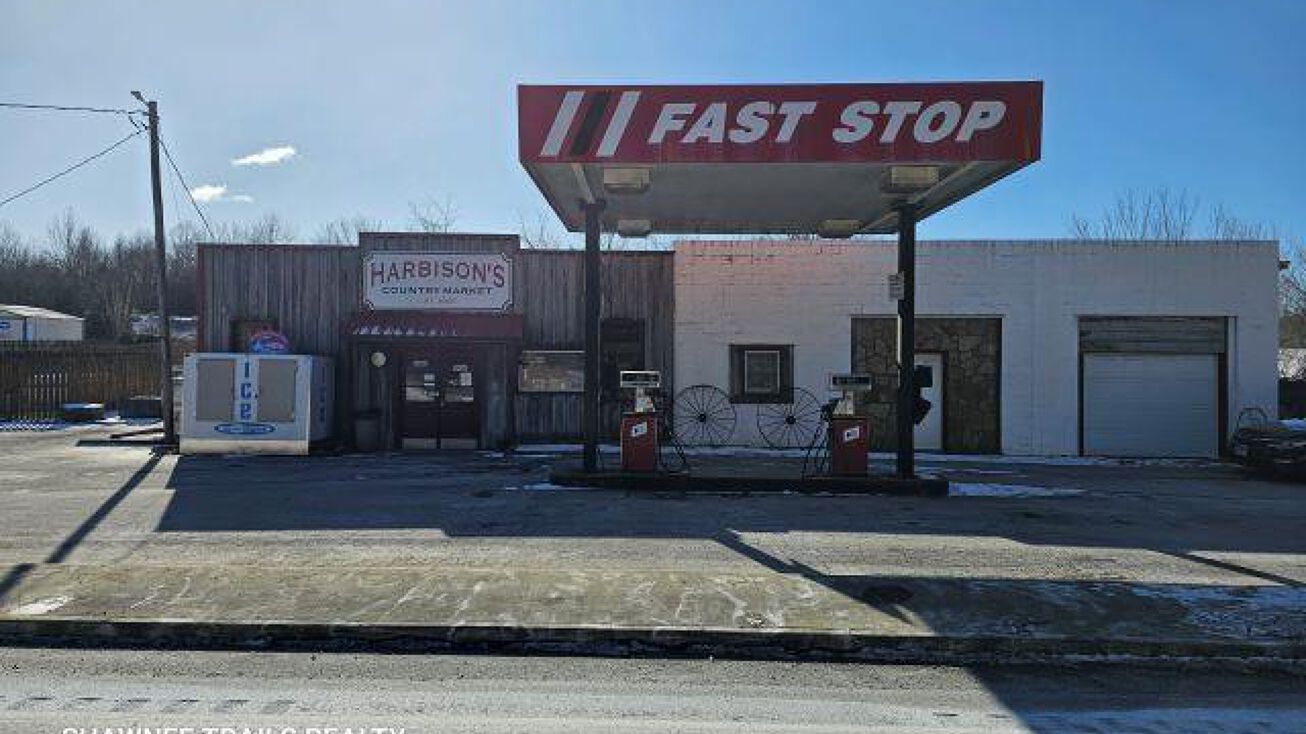 737 & 739 IL Route 34 N Highway, Herod, IL 62947