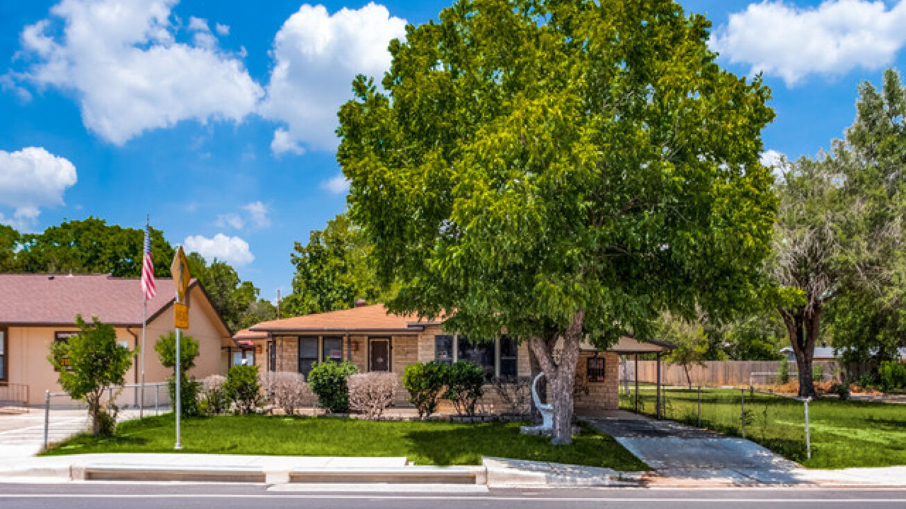 1881 S Redline Ave, Odessa, TX 79766