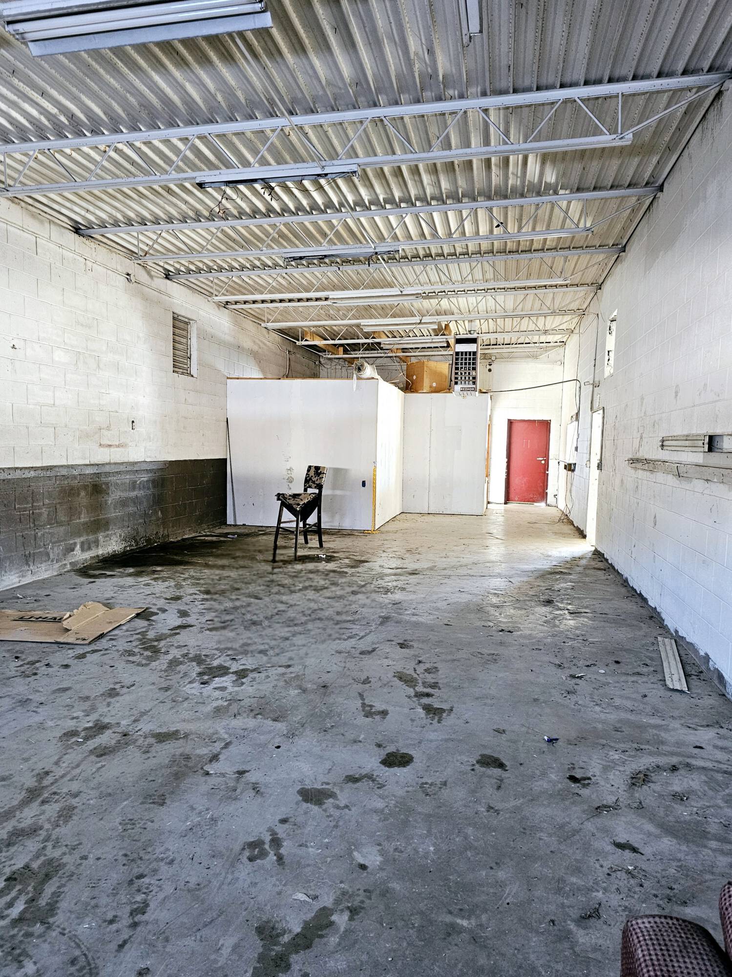 1089 US50 Knob Noster MO 65336