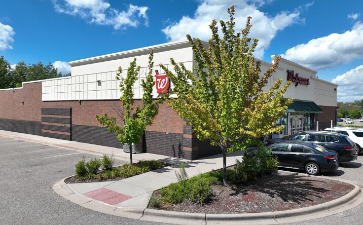 Pictures of Retail property located at 4590 County Rd 101, Minnetonka, MN 55345 for sales - image #1
