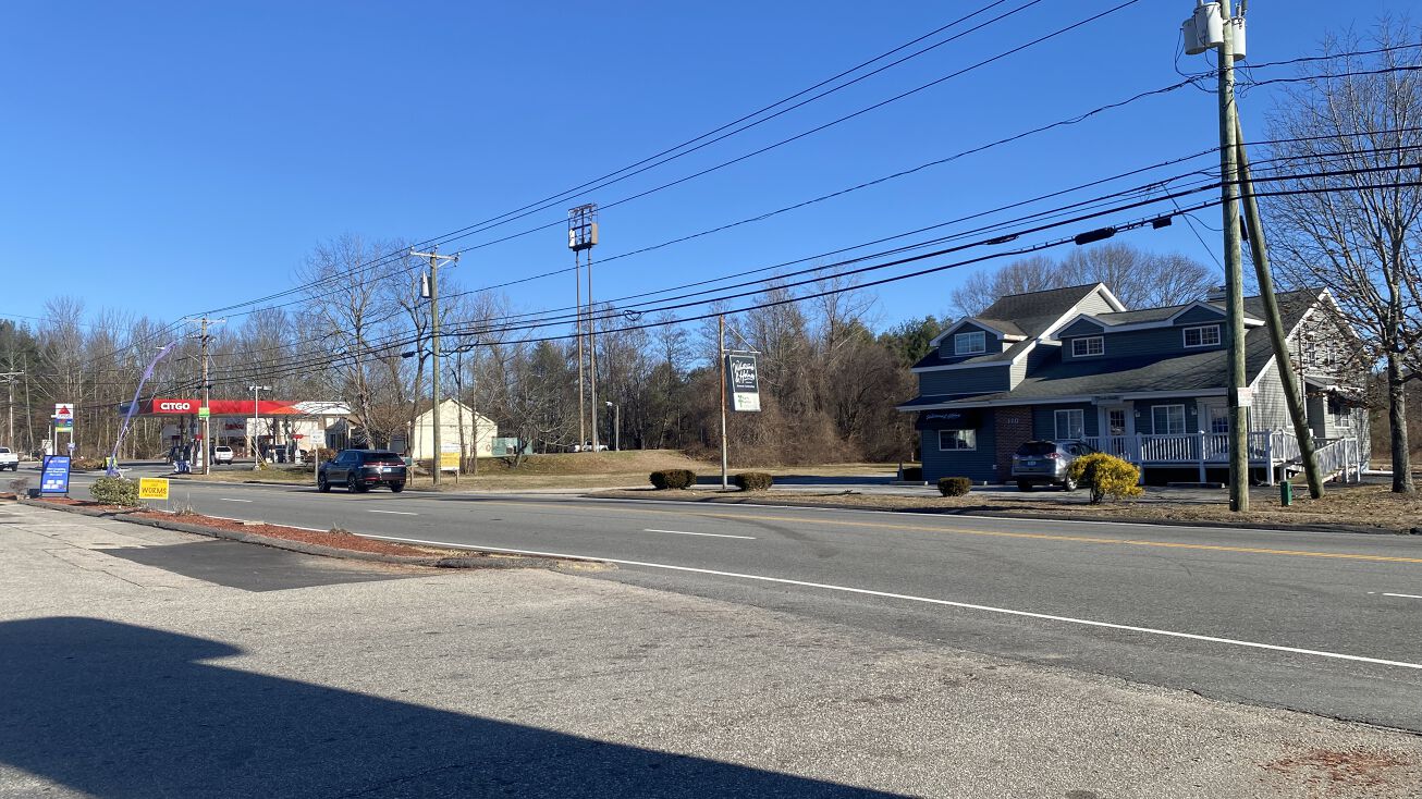 110 River Rd, Lisbon, CT 06351