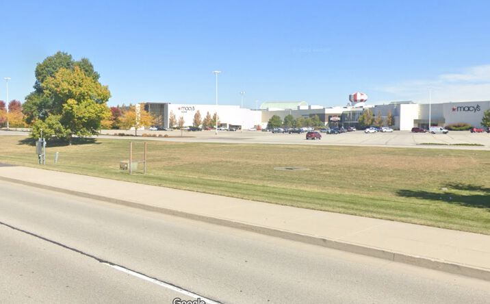 Pictures of Land property located at 7890 Mall Rd, Florence, KY 41042 for sales - image #1