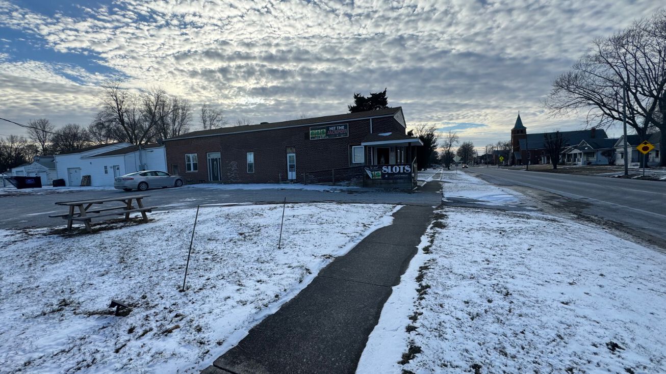 207 W Central, Benld, IL 62009