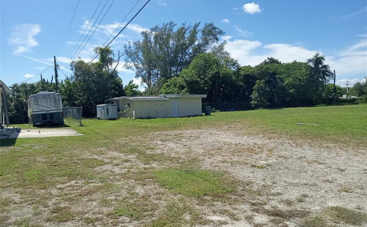 Pictures of Mixed Use property located at 2014 NW 28th Street, Oakland Park, FL 33311 for sales - image #1