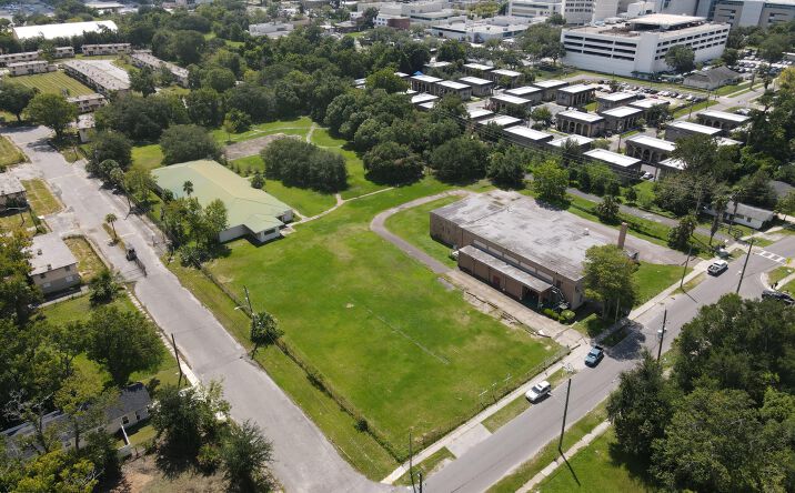 Pictures of Retail property located at 2335 N DAVIS Street, Jacksonville, FL 32209 for sales - image #1