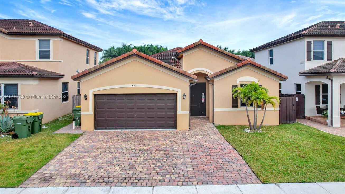 4173 NE 20th St, Homestead, FL 33033