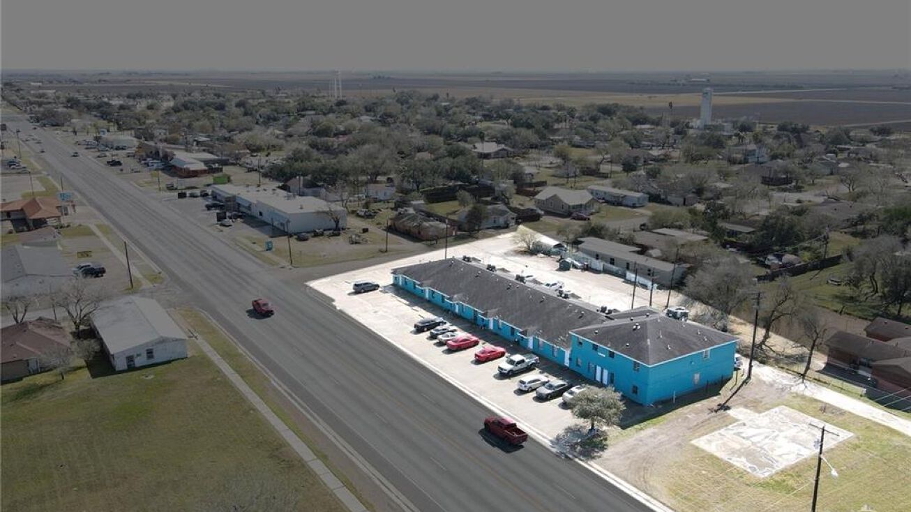 624 W Santa Rosa Avenue, Edcouch, TX 78538