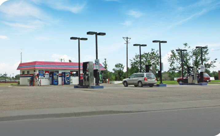 Pictures of Retail property located at 3632 11th Ave, Evans, CO 80620 for sales - image #1