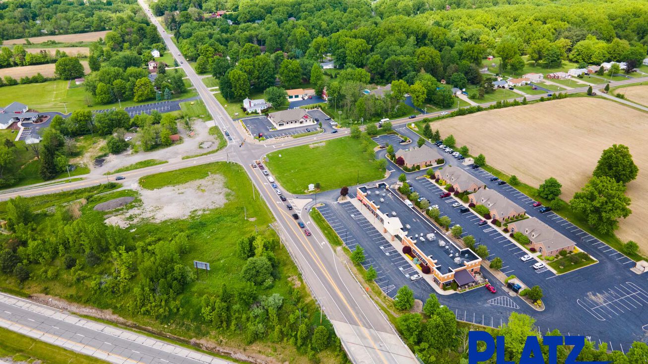 5201 S CanfieldNiles Rd, Canfield, OH 44406