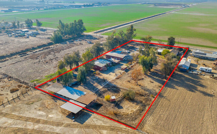 Pictures of Industrial property located at 30646 Rd 52, Visalia, CA 93291 for sales - image #1