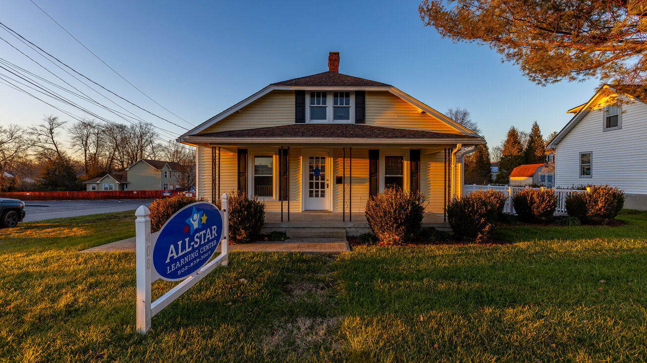 408 W Broadway St, Lawrenceburg, KY 40342