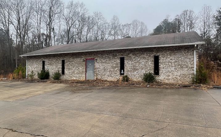 Pictures of Retail property located at 6884 US-221, Moore, SC 29369 for sales - image #1
