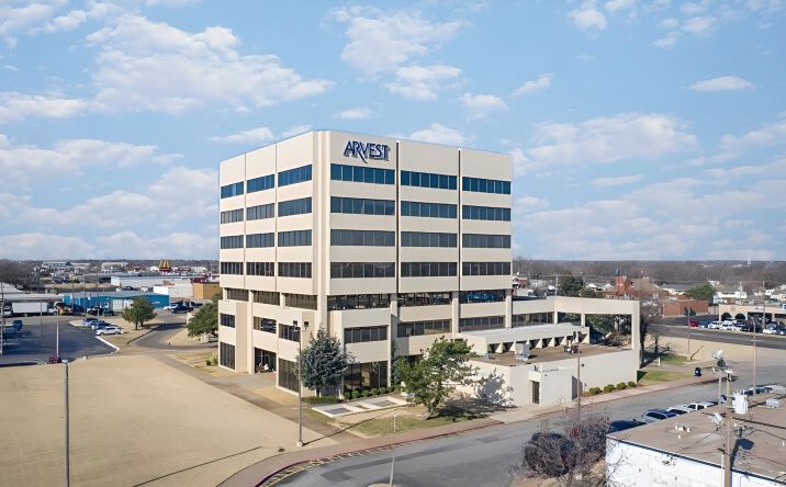 Pictures of Office property located at 4600 SE 29th St, Del City, OK 73115 for sales - image #1