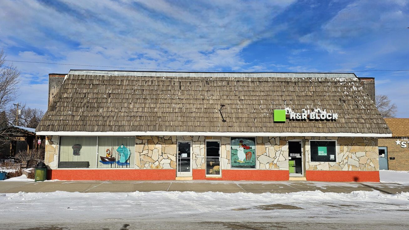 14 Main Street E, Hazen, ND 58545