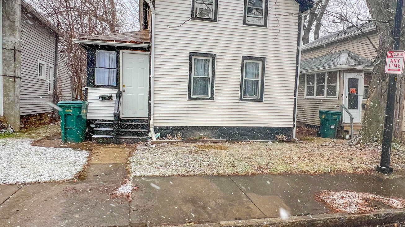 11 Straub St, Rochester, NY 14613