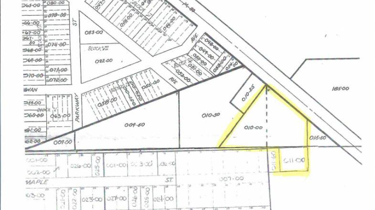 934 Marshall St (M89), Allegan, MI 49010