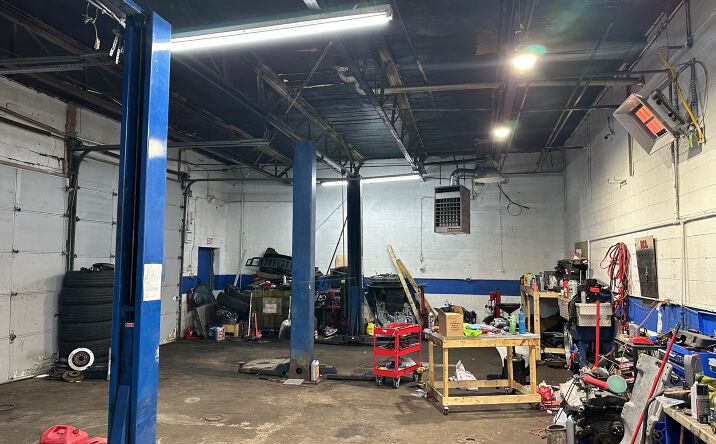 376 Minnesota Rd, Troy, MI 48083 | Crexi.com