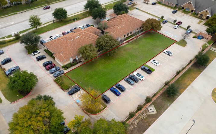 Pictures of Land property located at 7311 Rolling Brook Dr, Frisco, TX 75034 for sales - image #1