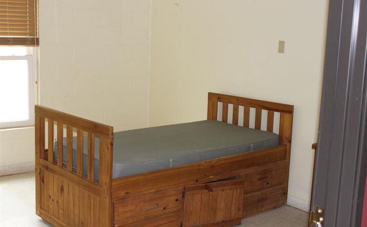 Pictures of Senior Living, Special Purpose property located at 401 W Moss St, Eastland, TX 76448 for sales - image #1