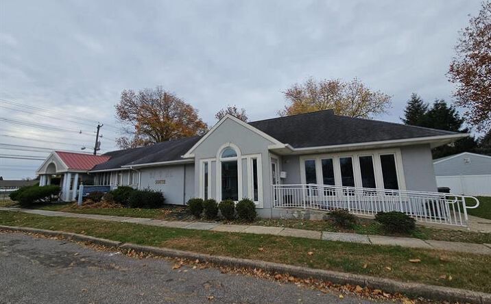 Pictures of Office property located at 666 Madison Ave, Burlington, NJ 08016 for sales - image #1