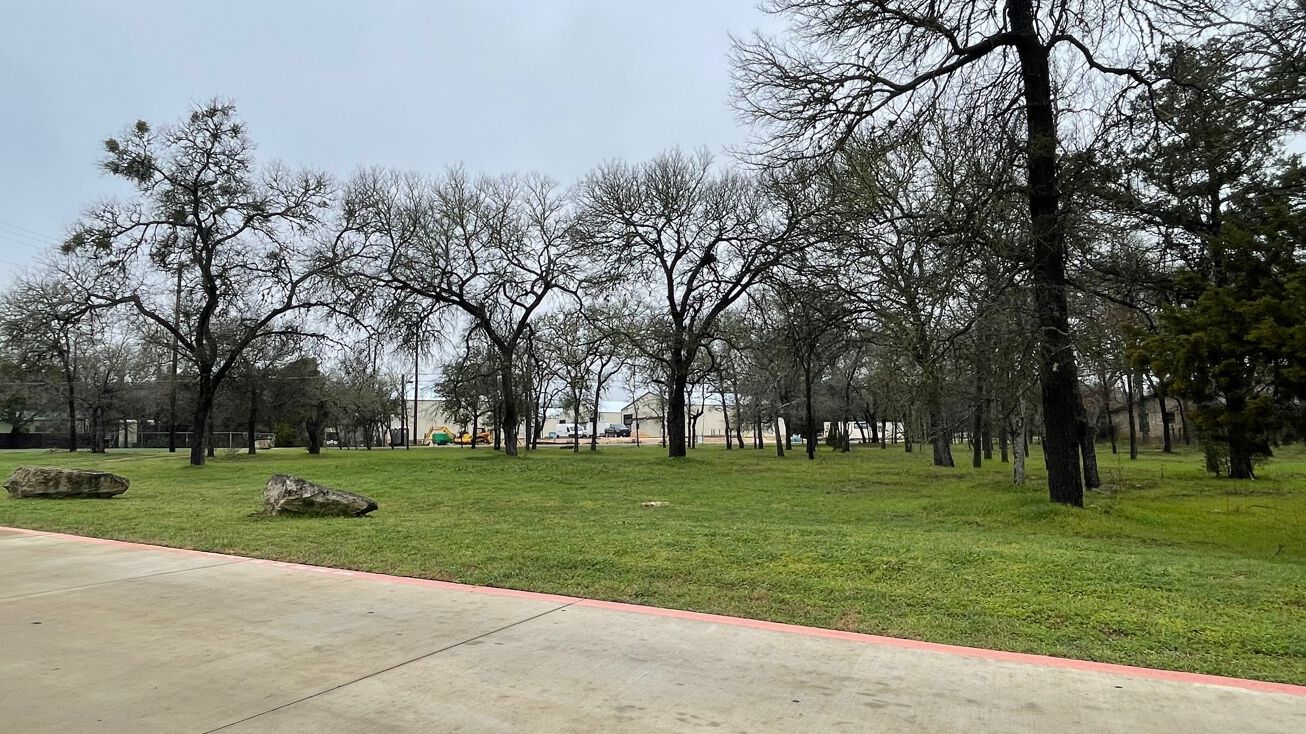 12701 Lowden Ln, Manchaca, TX 78652