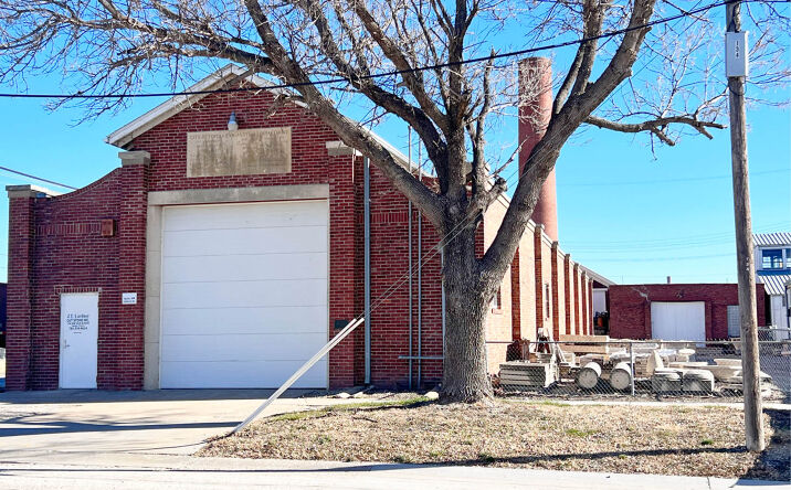 Pictures of Industrial property located at 134 NW Van Buren St, Topeka, KS 66603 for sales - image #1