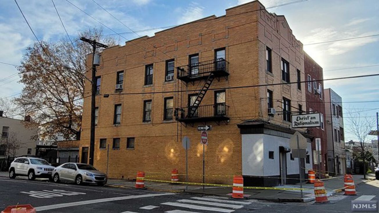 24 Martin Luther King Drive, Jersey City, NJ 07305