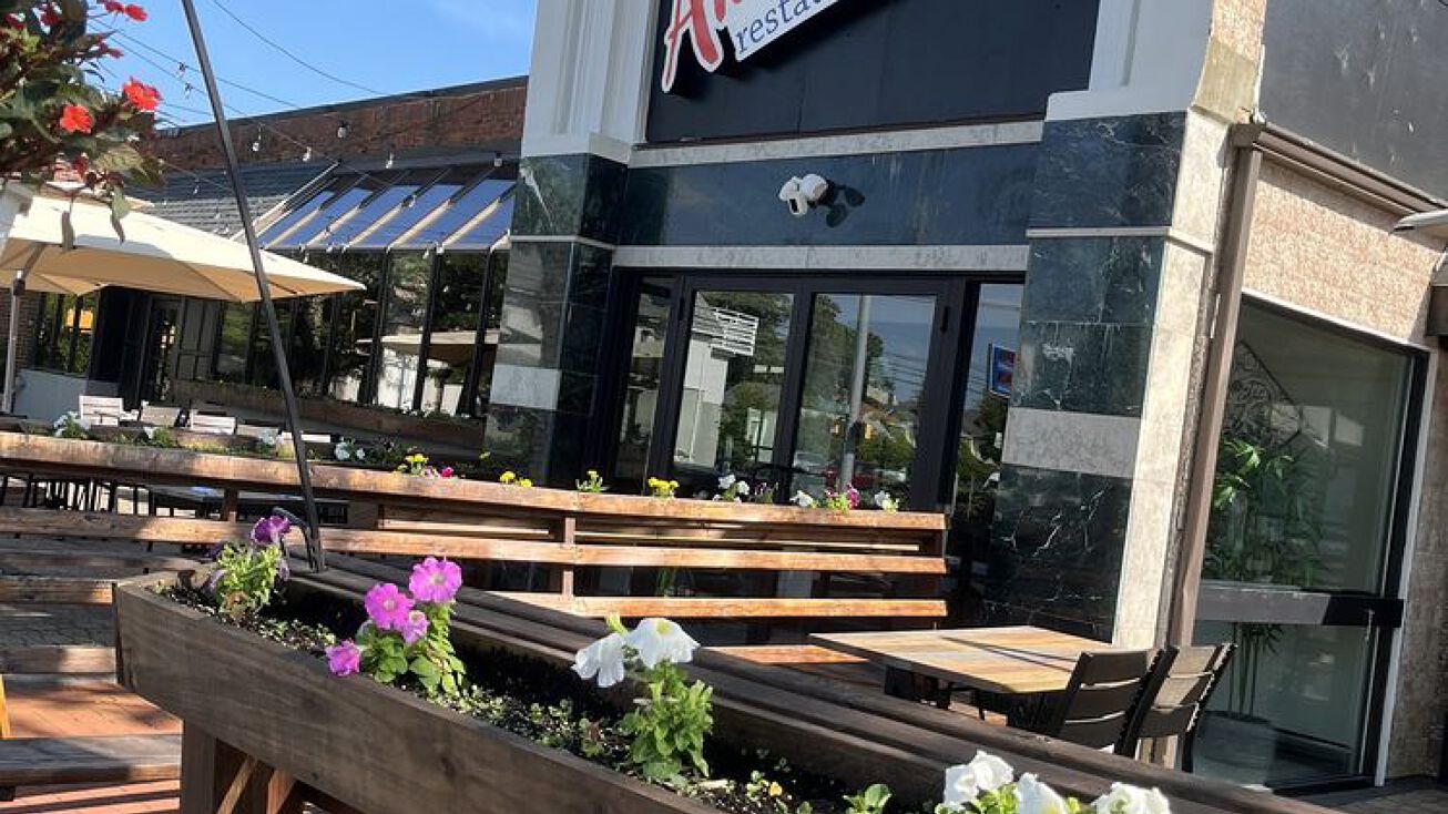 179 Park Rd, West Hartford, CT 06119