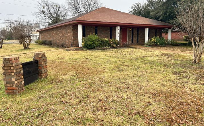 Pictures of Office property located at 520 Texas Blvd, Texarkana, TX 75501 for sales - image #1