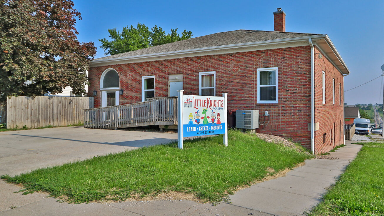 101 E D St, Elmwood, NE 68349