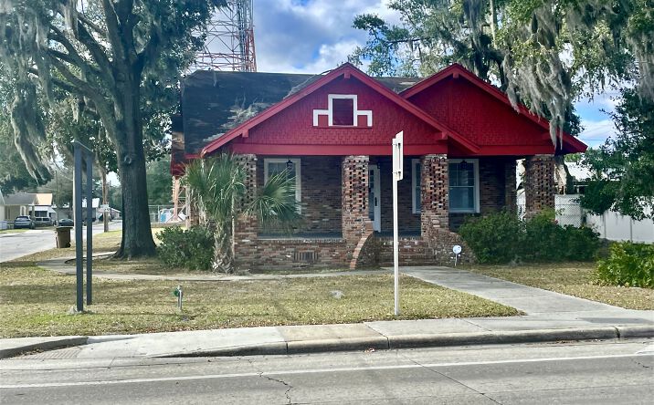 Pictures of Office property located at 182 S Marion Ave, Lake City, FL 32025 for sales - image #1