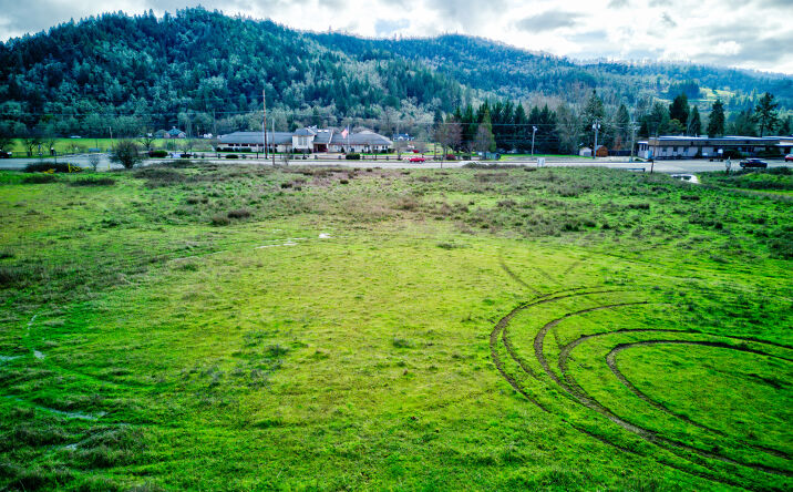 Pictures of Land property located at 3110 NE Diamond Lake Blvd, Roseburg, OR 97470 for sales - image #1