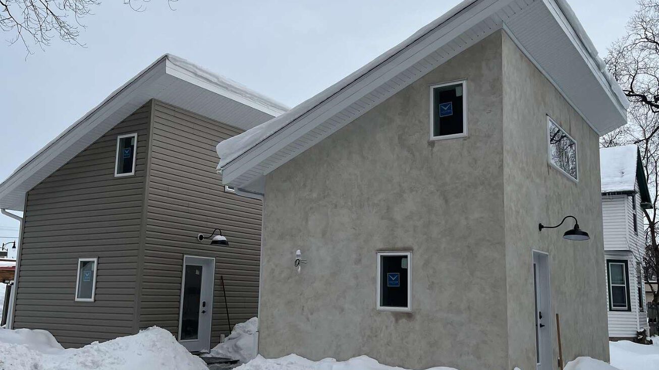 308 10th St N, Fargo, ND 58102