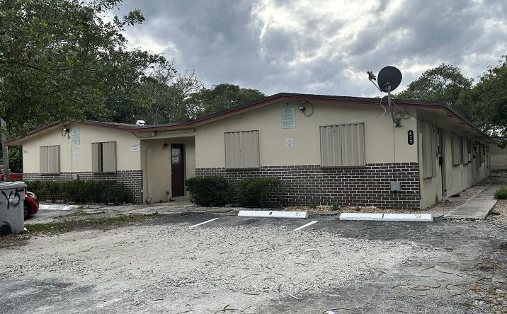 Pictures of Special Purpose property located at 417 NW 7 Avenue, Pompano Beach, FL 33060 for sales - image #1