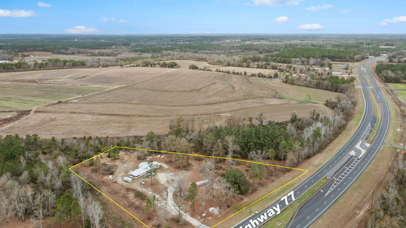 2152 Highway 77, Chipley, FL 32428