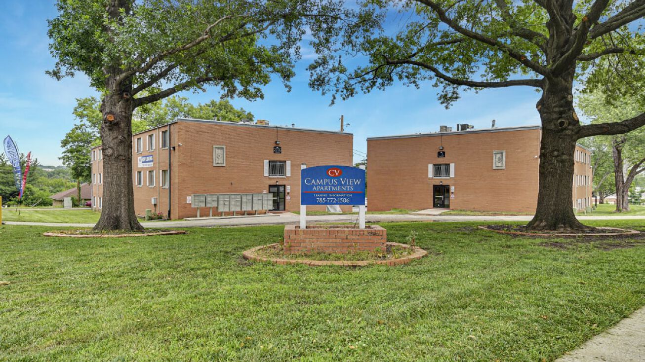 2350 Ridge Ct, Lawrence, KS 66046