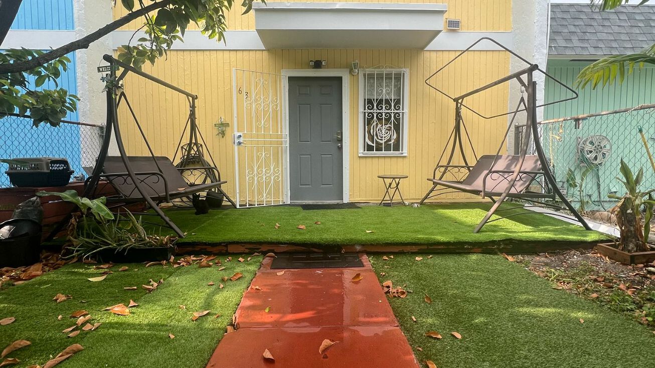 631 NW 10th St, Miami, FL 33136