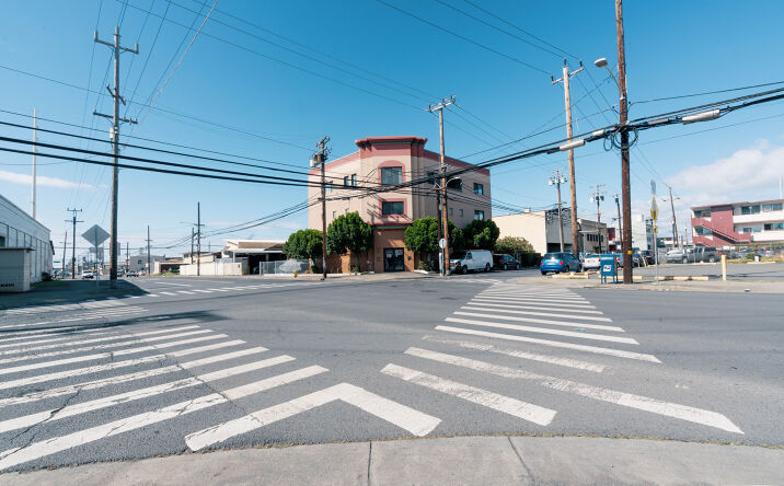 Pictures of Industrial, Mixed Use property located at 1709 & 1710 Kalani St, Honolulu, HI 96819 for sales - image #1