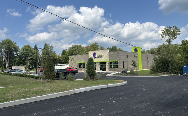 Pictures of Retail property located at 8275 Darrow Rd, Twinsburg, OH 44087 for sales - image #1